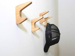 The knife hooks are designed by tc studio, a studio owned by industrial designer tianyi chang. 10 Simple And Modern Hooks To Decorate Any Wall