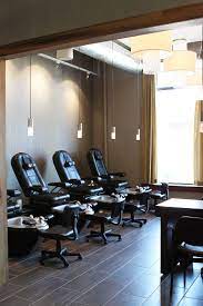 the 5 best nail salons in milwaukee wi