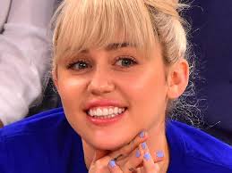 miley cyrus regrets dyeing her hair