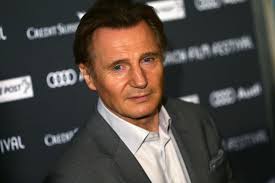Freundin, liebe, leben, familie und freunde. Liam Neeson Spricht Mit Seiner Verstorbenen Frau Brigitte De