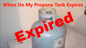 A 20 lb propane tank holds 4.5 gallons of propane, and when full it weighs 36 pounds. How To Tell When My Propane Tank Expires Youtube