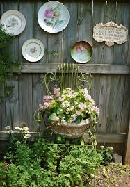 Diy Vintage Garden Decorations Ideas