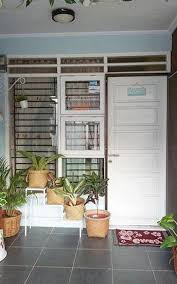 Pintu rumah minimalis warna putih. 10 Inspirasi Desain Pintu Rumah Minimalis Warna Warni Bikin Tetangga Terpesona Rumah123 Com