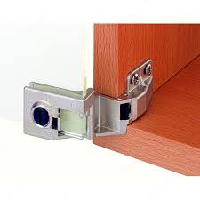 surface mounted hinge with snap closure