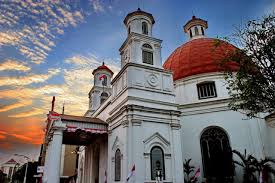 0822-333-633-99, Gereja Blenduk, Travel Malang Semarang, Travel Semarang Malang - Kinarya Tour & Travel - Spesialis Jasa Travel & Wisata