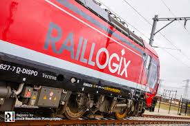 ■ model in metallic livery ■ with a long rain gutter ■ the locomotive is used in the international goods traffic ■ the headlights. Nl Extra Shiny Raillogix Presents Mrce X4e 627 In Metallic Red Railcolor News