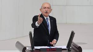 Meclis'te gerginlik: Kılıçdaroğlu'nun el hareketi tartışmalara yol açtı