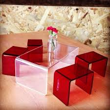 Modern Clear Coffee Table With 4 Red