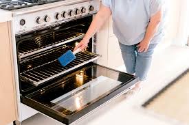 how to easily clean the oven the