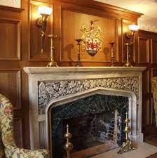 English Style Paneled Room With Hand