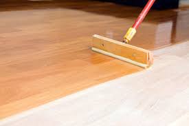 how to apply polyurethane for floors