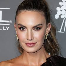 Her career started in 1998 and she has been an active member in the entertainment industry ever since, primarily known as a television personality and. Elizabeth Chambers Wiki Bio Age Divorce Height Net Worth Children Armie Hammer Wife Wikibioage