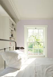 7 relaxing bedroom paint colours
