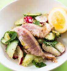 seared tuna with sesame radish salad