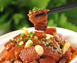 舌尖上的美食】上海红烧肉和东坡肉有什么区别？正宗红烧肉的做法，去上海哪里去吃最正宗？ - 猫途鹰旅游资讯
