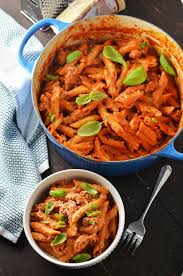 one pot penne alla vodka with sausage