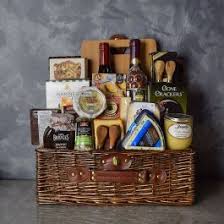 wine cheese gift basket delivery