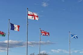 La bandera galesa está formada por un dragón rojo (y ddraig goch), en un fondo verde y blanco. Banderas Bandera De Reino Unido Britanico Union Jack Gran Bretana Reino Unido Inglaterra Escocia Gales Dia Ventoso Pikist