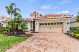 estero place homes real