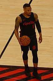 And his two twins kali and kalii who were born in january. Damian Lillard Wikipedia
