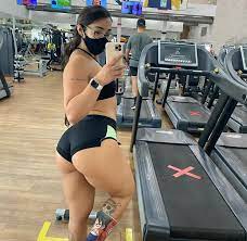 29 hot fitness instagram babe amira daher gym selfie hiad34 - Thesexier