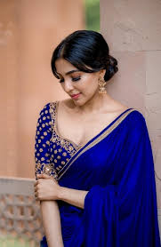 The story of the film revolves around intelligence officer jayamohan (mohanlal) and his wife anjali (amala paul). Parvati Nair Hot Photos In Dark Blue Saree Actress Galaxy