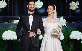 İdo Tatlıses married Yasemin Compassionate Wedding dress divided social  media into two - Livik