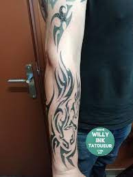 Tatoueur spécialisé en tatouage Maori et Polynésien sur mesure
