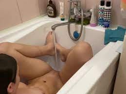 Free Bathroom Masturbate Porn Videos (7,320) - Tubesafari.com