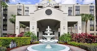 hotel hyatt place ta airport