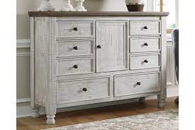 Shop ashley furniture homestore online for great prices, stylish furnishings and home decor. Havalance 8 Drawer Dresser Ashley Furniture Homestore
