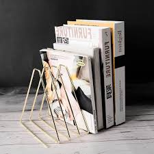 1 piece triangular retractable bookend