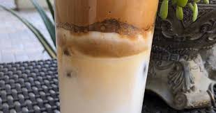 Siap kn gelas cantik, taruh es batu ke gelas tuangkn susu uht,. 272 Resep Dalgona Coffee Blender Enak Dan Sederhana Ala Rumahan Cookpad