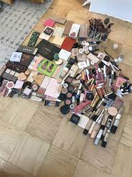 beauty editor organized her makeup