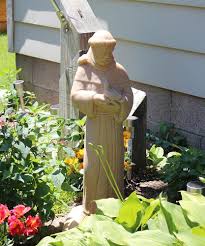 garden statue in the garden statues