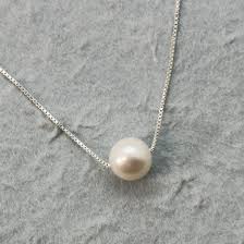 freshwater pearl necklace