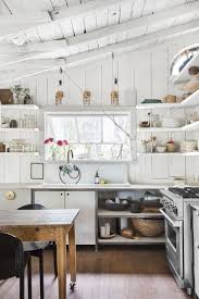Stunning half wall kitchen designs ideas roundecor. 34 Farmhouse Style Kitchens Rustic Decor Ideas For Kitchens