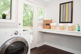 10 Ideas For Laundry Room Wall Decor