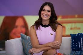 Silver landings out now ❤️ mandymoore.lnk.to/silverlandings. This Is Us Mandy Moore Prepared For Motherhood Playing Rebecca Pearson I M Totally Ready To Have Kids Now Celebrity Tidings