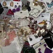 whole jewelry lot of 100 new stud