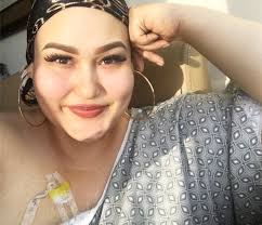 insram makeup artist faces cancer