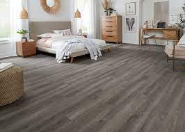 dream home 8mm pewter oak laminate 7 64 in wide x 50 63 in long usd box ll flooring lumber liquidators