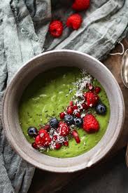 the extraordinary green smoothie bowl
