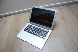 Though the display won't win against recent full hd windows 8 ultrabooks or the 13 macbook pro with retina. Apple Macbook Air 13 Inch Mid 2013 Intel Core I5 Catawiki