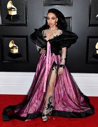 looks from the grammys red carpet