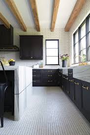 10 timeless kitchen floor tile ideas