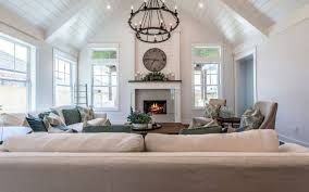 crown molding vaulted ceiling no