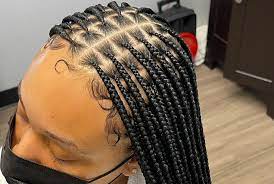 Medium knotless braids: BusinessHAB.com