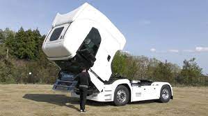 大型トラックは運転席を丸ごと前倒しできるって知ってました 新型スカニア r450 clicccar com クリッカー スカニア 大型トラック トラック