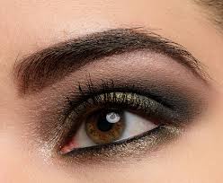a smoky olive green eye with dose of